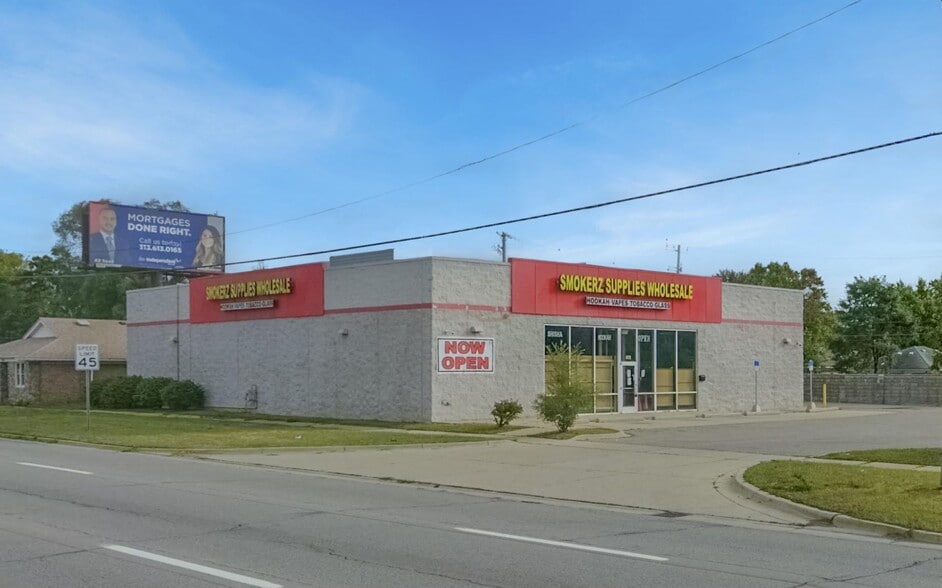 8120 N Telegraph Rd, Dearborn Heights, MI à louer - Photo principale - Image 2 de 26