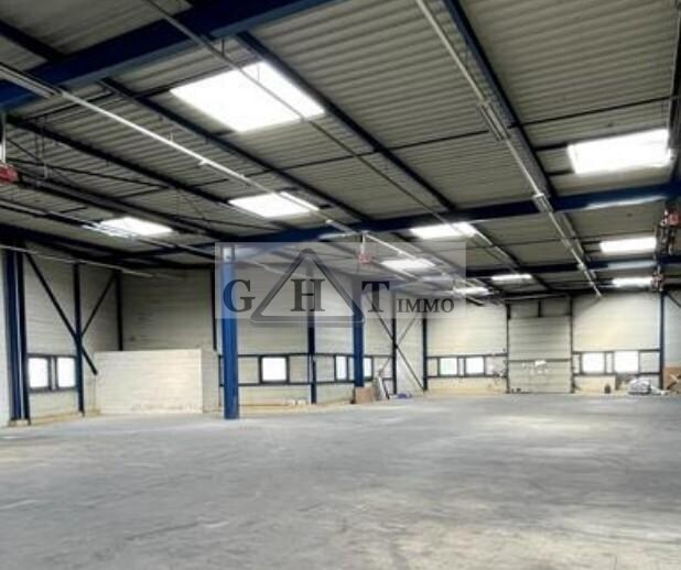 Industrial in Chelles for lease - Interior Photo - Image 3 of 3