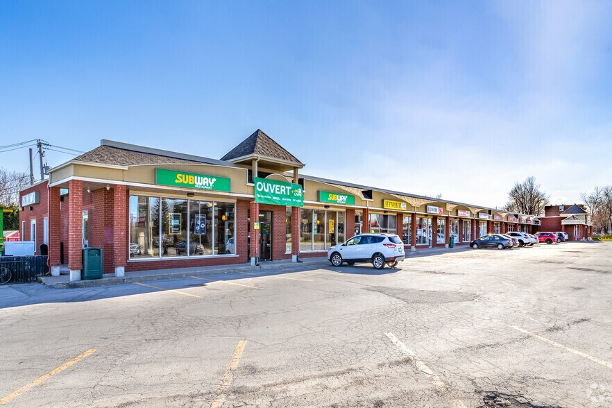 1268-1290 Boul des Seigneurs, Terrebonne, QC for sale - Primary Photo - Image 1 of 1