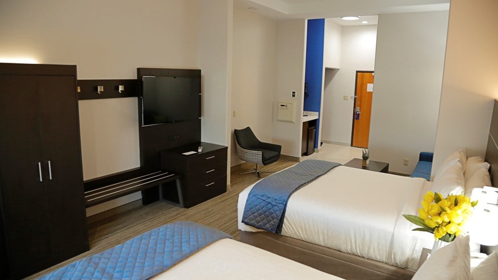 2440 Gulf Fwy, Texas City, TX for sale - Interior Photo - Image 3 of 36