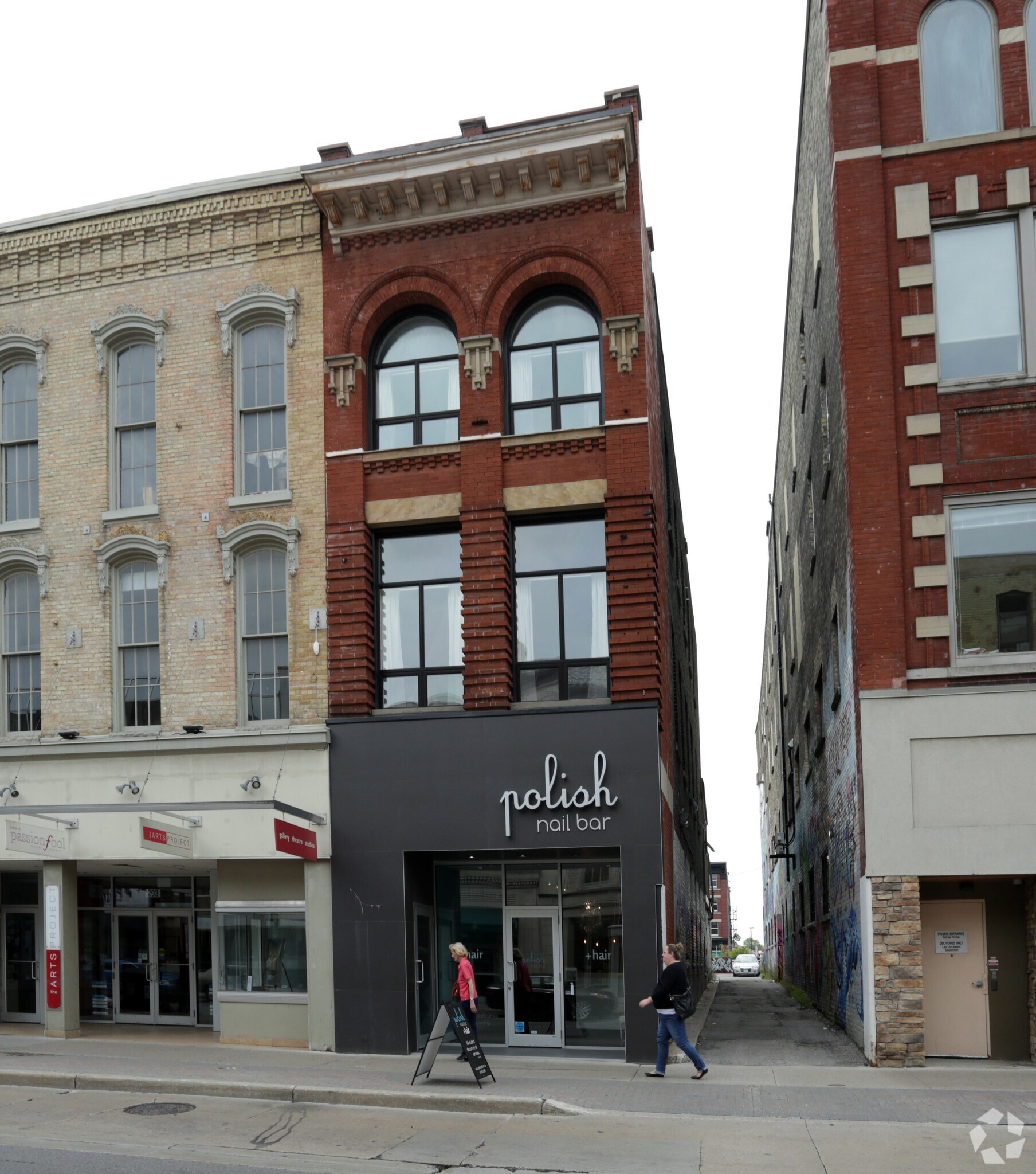 201 Dundas St, London, ON à louer Photo principale- Image 1 de 3