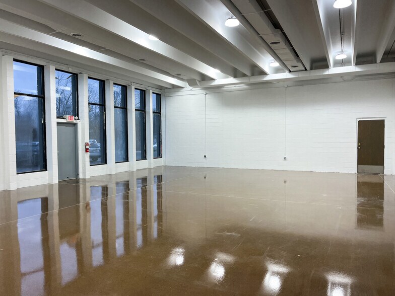 660-666 N Hague Ave, Columbus, OH à louer - Photo du bâtiment - Image 3 de 3