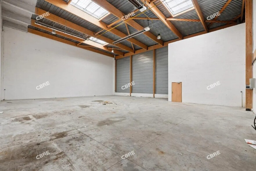 Flex dans Le Bourget à louer - Photo intérieure - Image 2 de 7