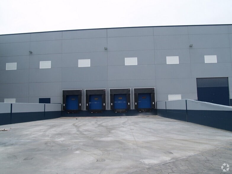 Industrial in Borox, Toledo for lease - Building Photo - Image 1 of 7