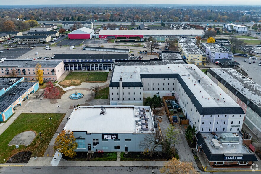 6230-6360 Busch Blvd, Columbus, OH à louer - Photo du bâtiment - Image 1 de 63