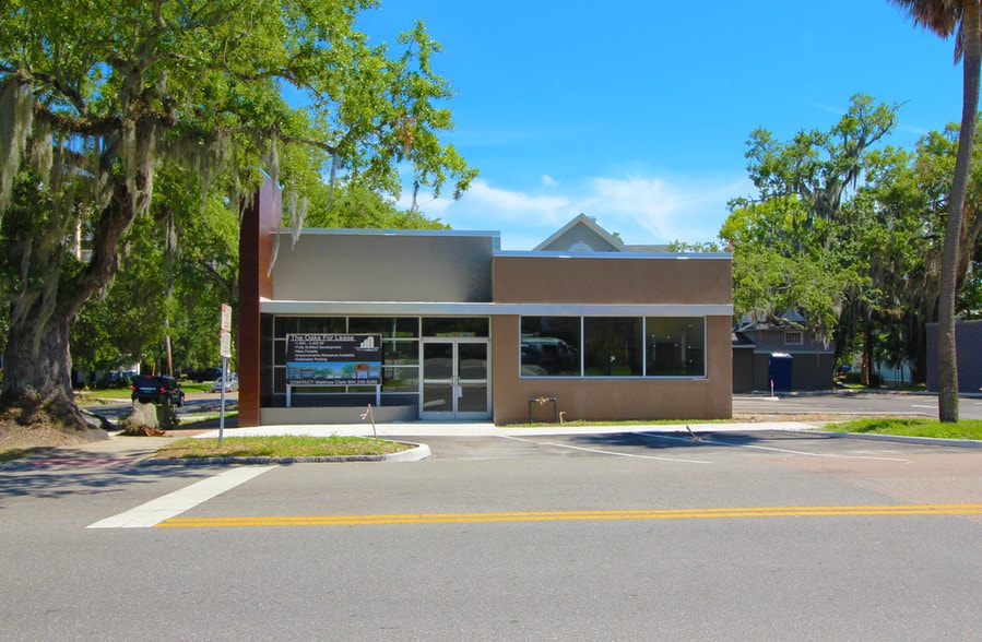 2502 Oak St, Jacksonville, FL à louer - Photo du bâtiment - Image 2 de 8