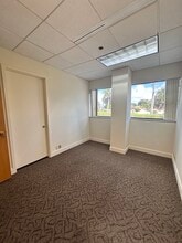 8000 N Federal Hwy, Boca Raton, FL for lease Interior Photo- Image 2 of 3