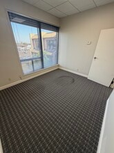 3700 N 10th St, McAllen, TX for lease Interior Photo- Image 1 of 6