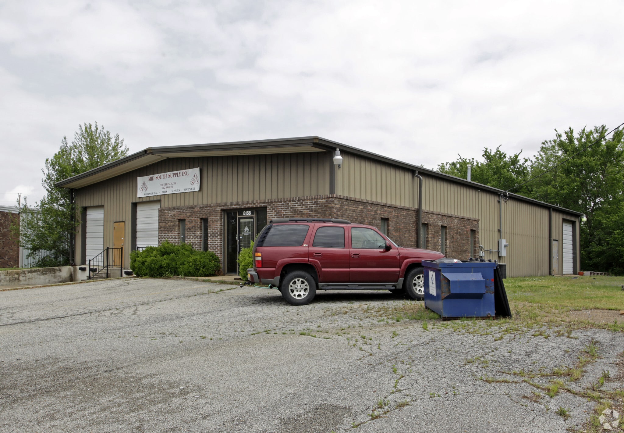 8158 Industrial Dr, Olive Branch, MS for lease Primary Photo- Image 1 of 11