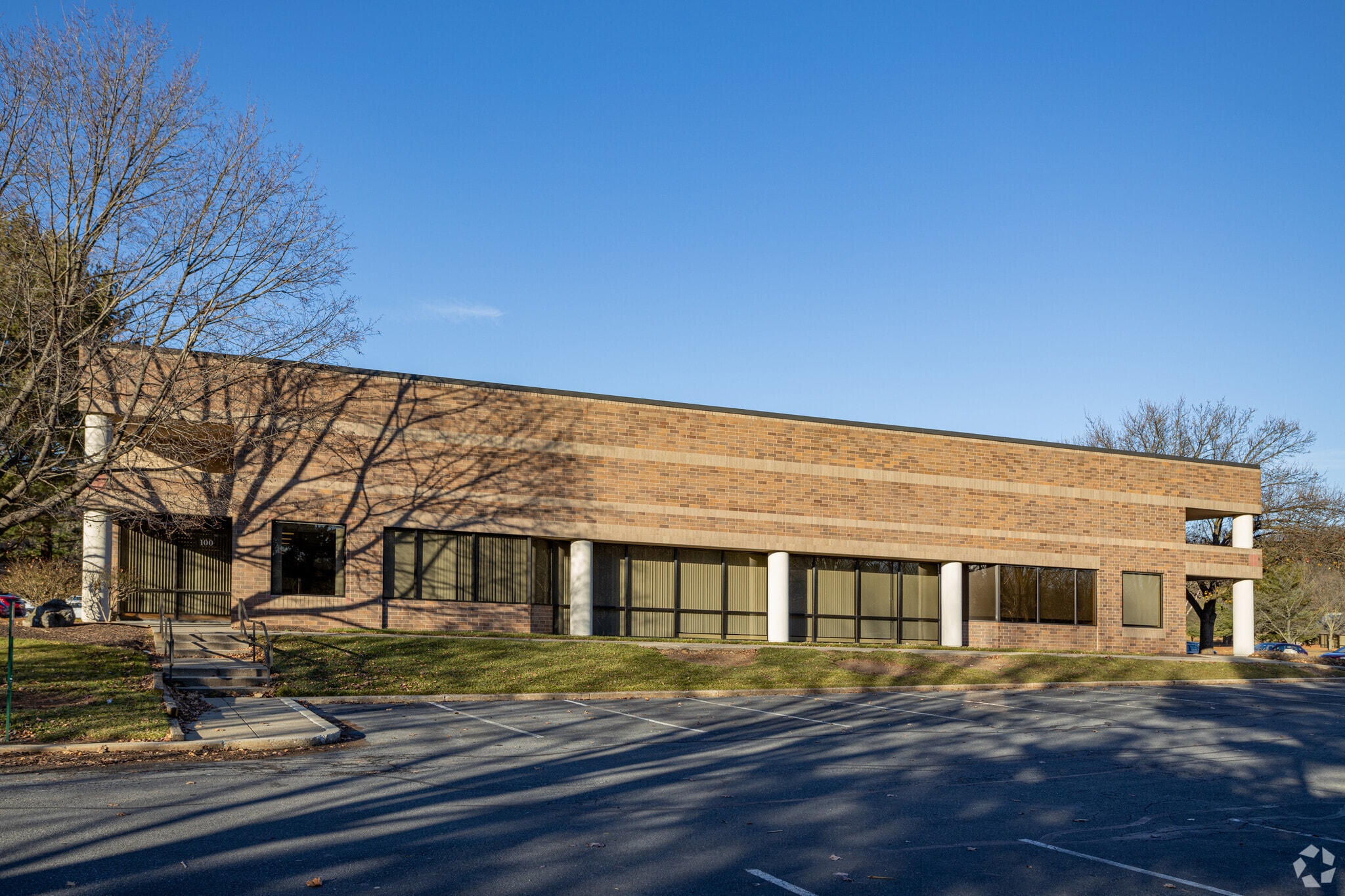1510 Valley Center Pky, Bethlehem, PA for lease Building Photo- Image 1 of 17