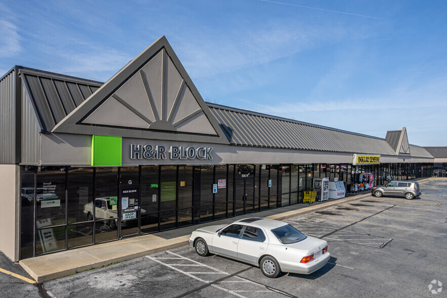 106 N Bloomington Rd, Lowell, AR à louer - Photo du bâtiment - Image 2 de 4