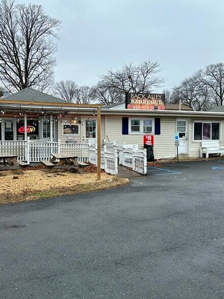 2591 Haddonfield Rd, Pennsauken, NJ à vendre - Photo principale - Image 1 de 18