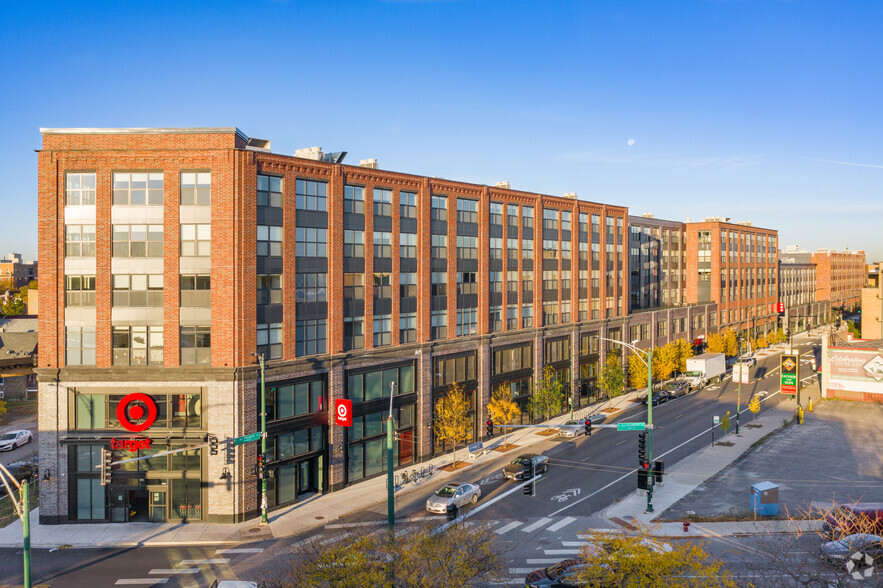 2500 N Milwaukee Ave, Chicago, IL for lease - Building Photo - Image 1 of 4