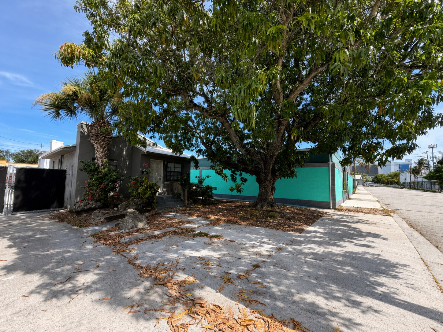 1224 SW 1st Ave, Fort Lauderdale, FL à louer Photo du bâtiment- Image 1 de 5