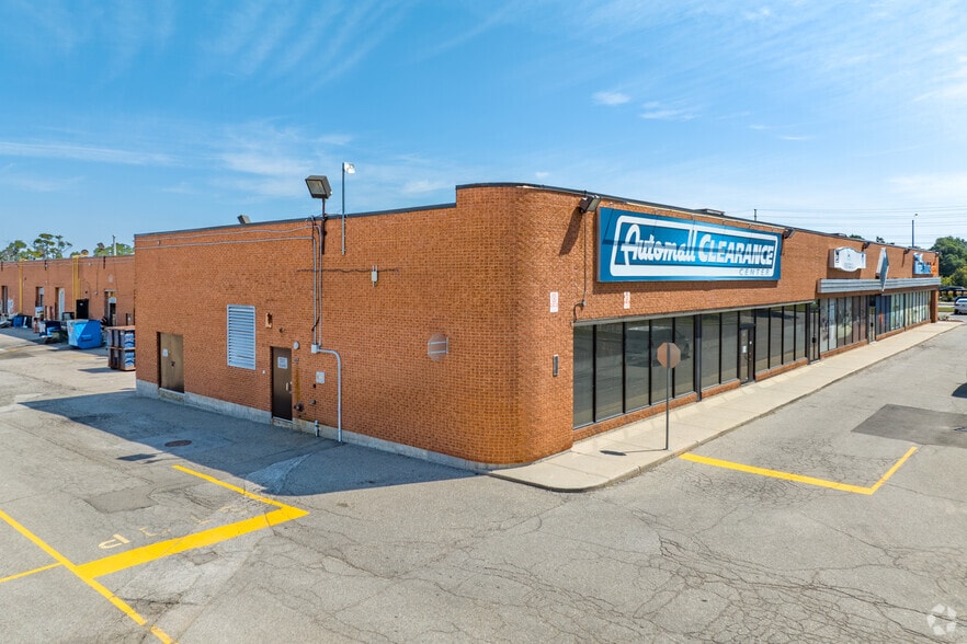 2273 Dundas St, Mississauga, ON for lease - Building Photo - Image 3 of 4