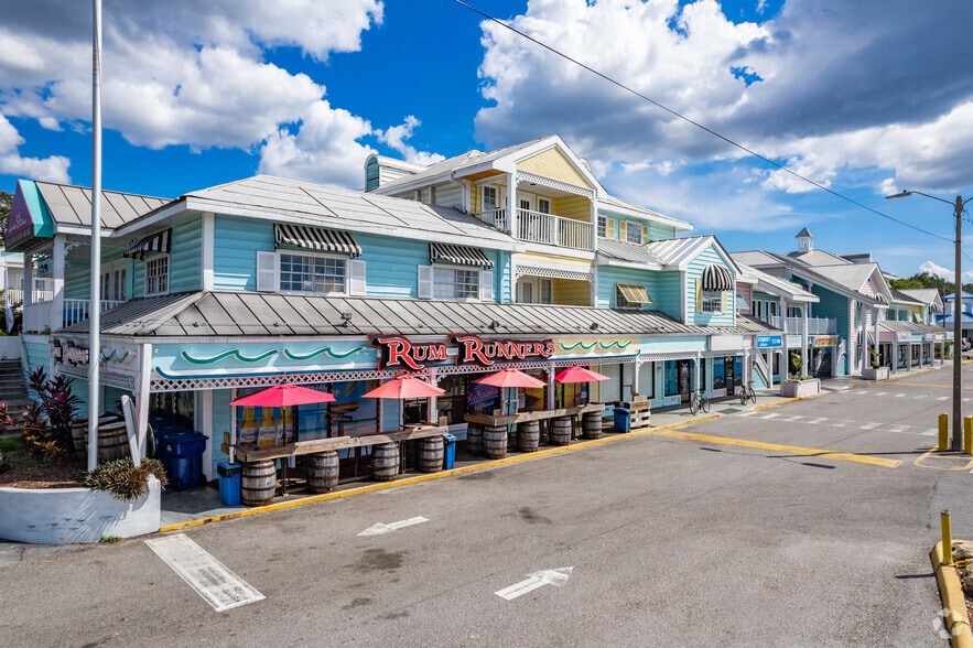 2706 US-19 Alt, Palm Harbor, FL for lease - Building Photo - Image 2 of 18
