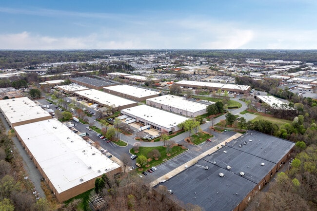 More details for 3401 Woodpark Blvd, Charlotte, NC - Flex, Industrial for Lease