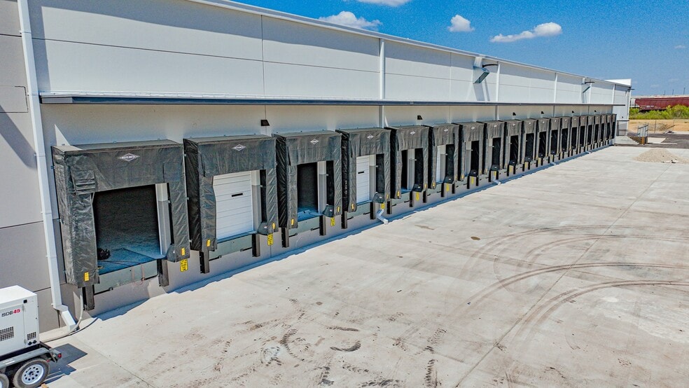 9502 SW Loop 410, San Antonio, TX for lease - Building Photo - Image 3 of 11