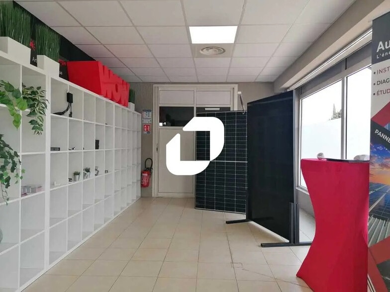 Flex in Bezouce for sale - Interior Photo - Image 3 of 8