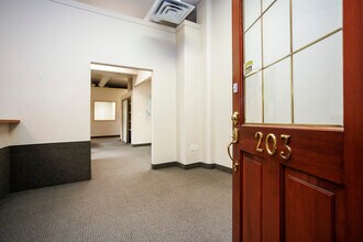 4807 50 Ave, Red Deer, AB for lease Interior Photo- Image 2 of 21