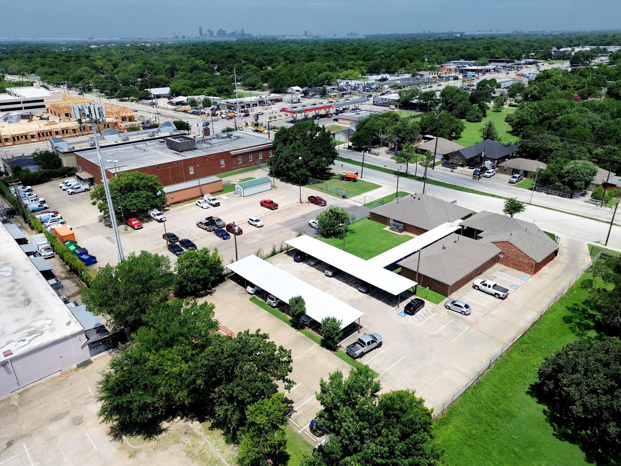 8202 Elam Rd, Dallas, TX for lease Building Photo- Image 1 of 19
