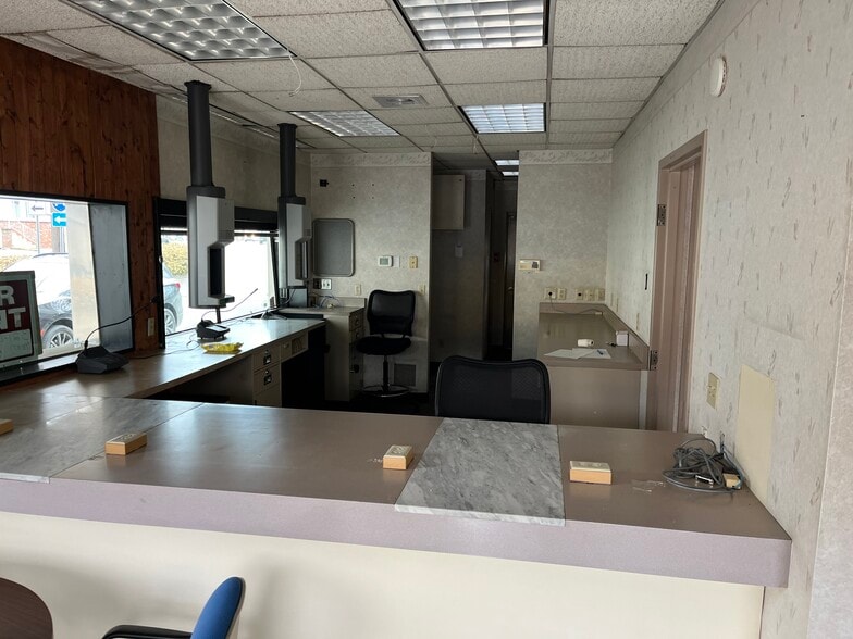 373 W Main St, Sutton, WV à louer - Photo intérieure - Image 2 de 8