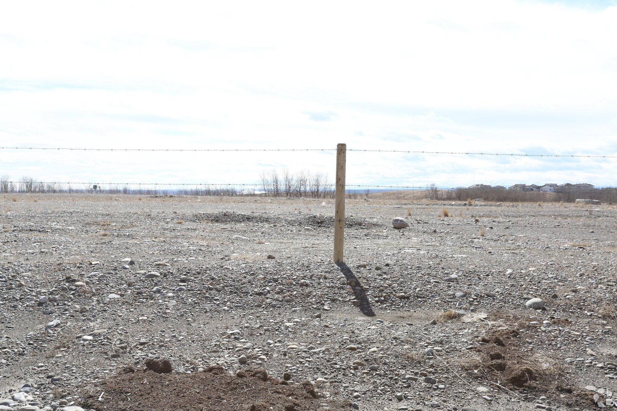 25 Royal Vista Dr NW, Calgary, AB à vendre Photo du bâtiment- Image 1 de 3