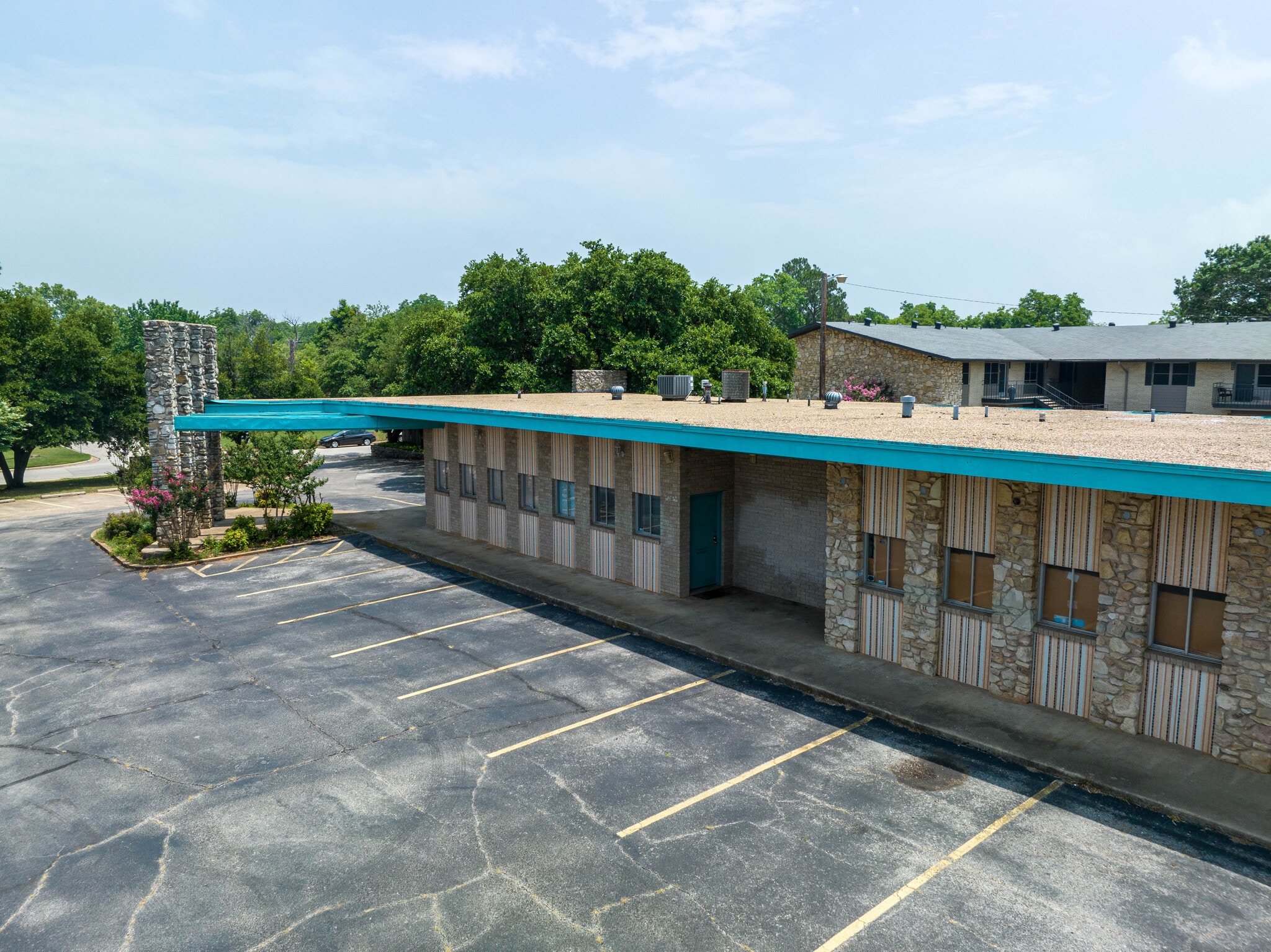 1550 Jones Dr, Arlington, TX à vendre Photo principale- Image 1 de 5