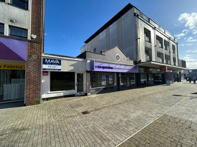 322 London Road Rd, Waterlooville à louer - Photo du bâtiment - Image 2 de 3