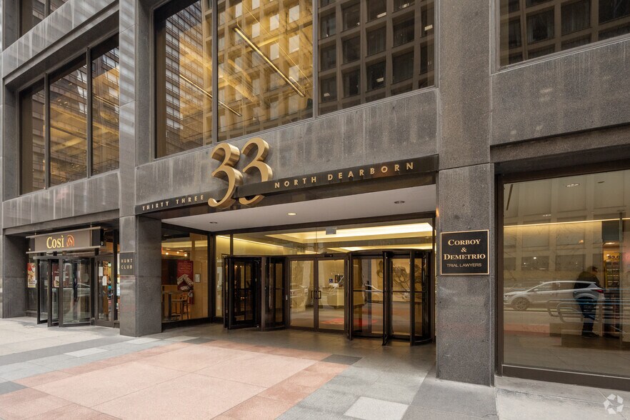 33 N Dearborn St, Chicago, IL à louer - Photo du bâtiment - Image 2 de 4