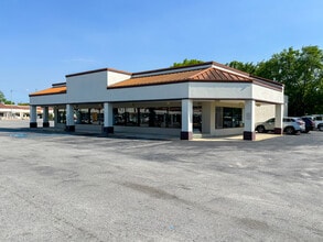 630 Skylark Dr, Charleston, SC for lease Interior Photo- Image 1 of 14