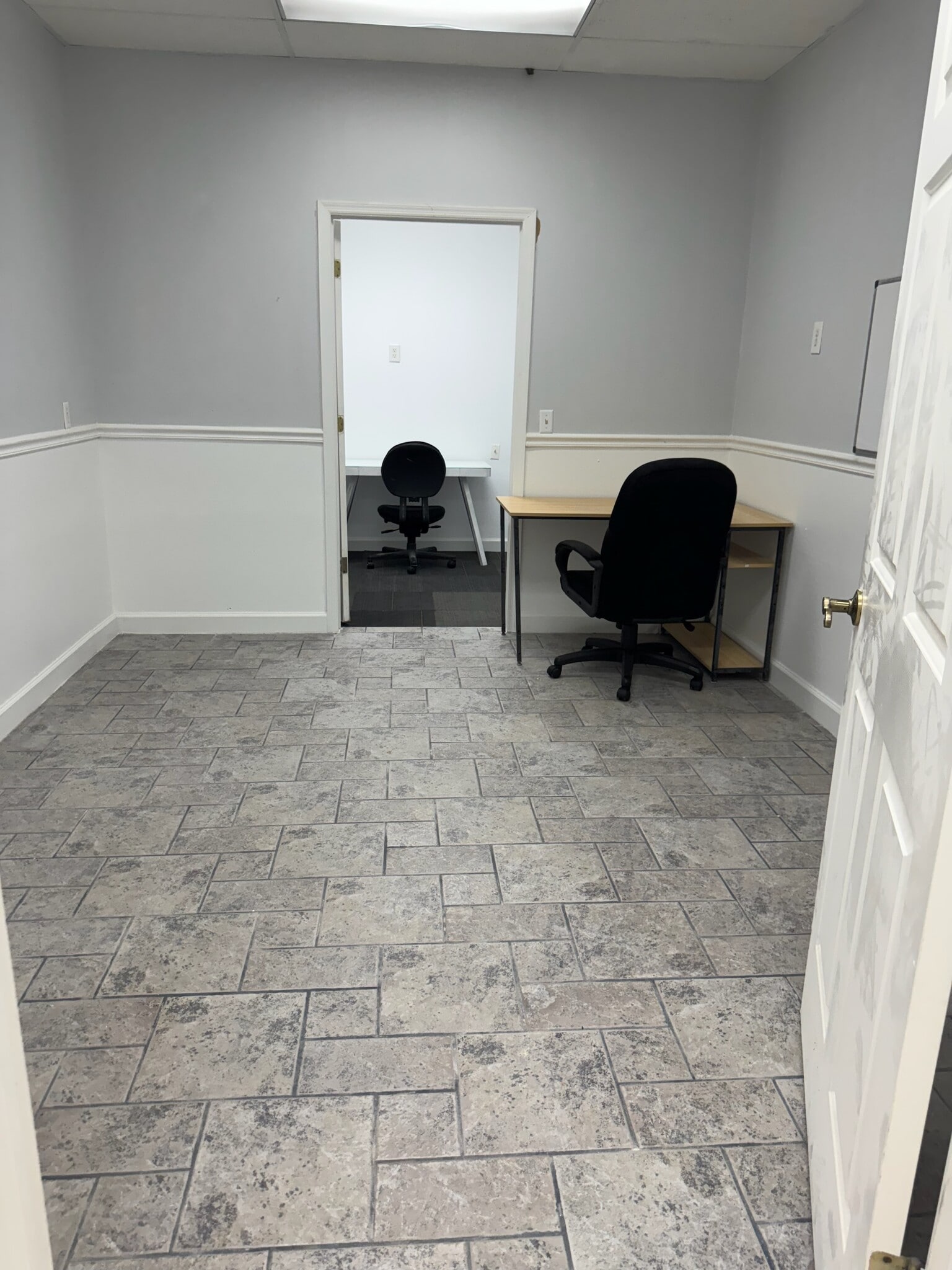 110 Athens St, Tarpon Springs, FL for lease Interior Photo- Image 1 of 1