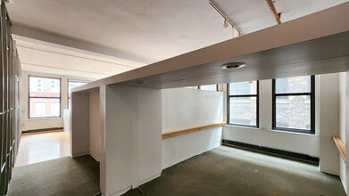 223 W Jackson Blvd, Chicago, IL for lease Interior Photo- Image 2 of 4