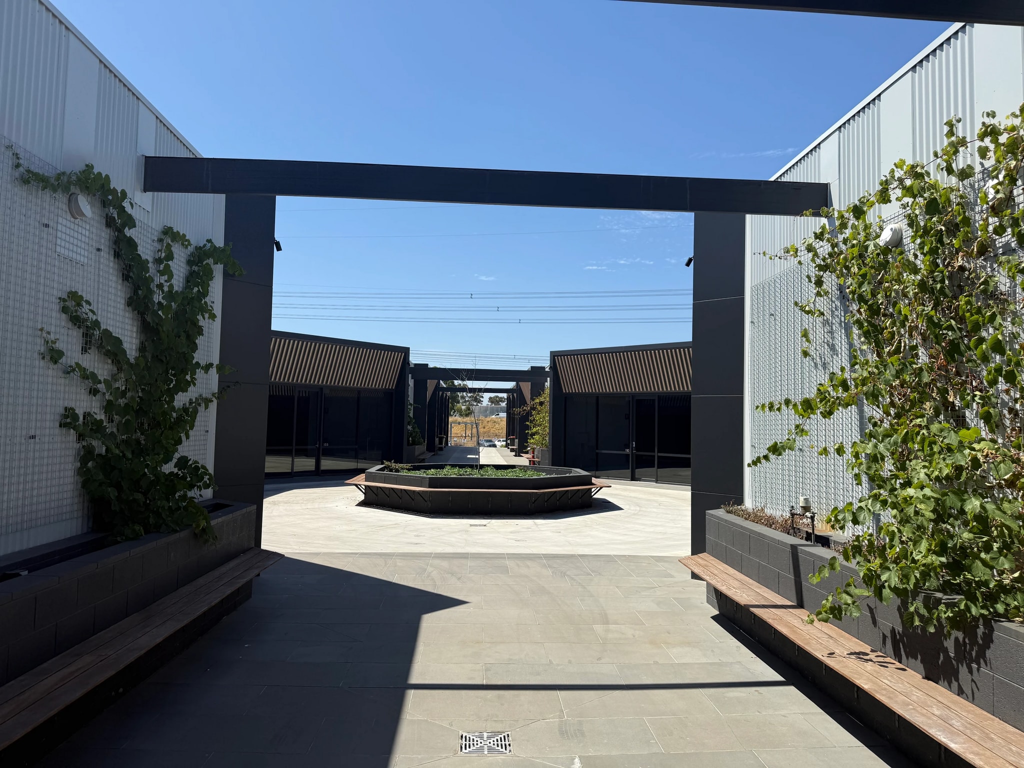 43 Danaher Dr, South Morang for lease Building Photo- Image 1 of 4