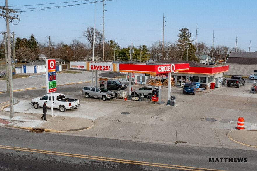 301 N Meridian St, Pittsboro, IN for sale - Primary Photo - Image 1 of 3