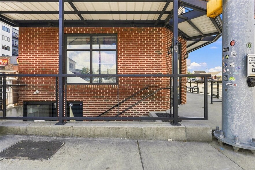 20 S Mason St, Harrisonburg, VA for lease - Building Photo - Image 2 of 31