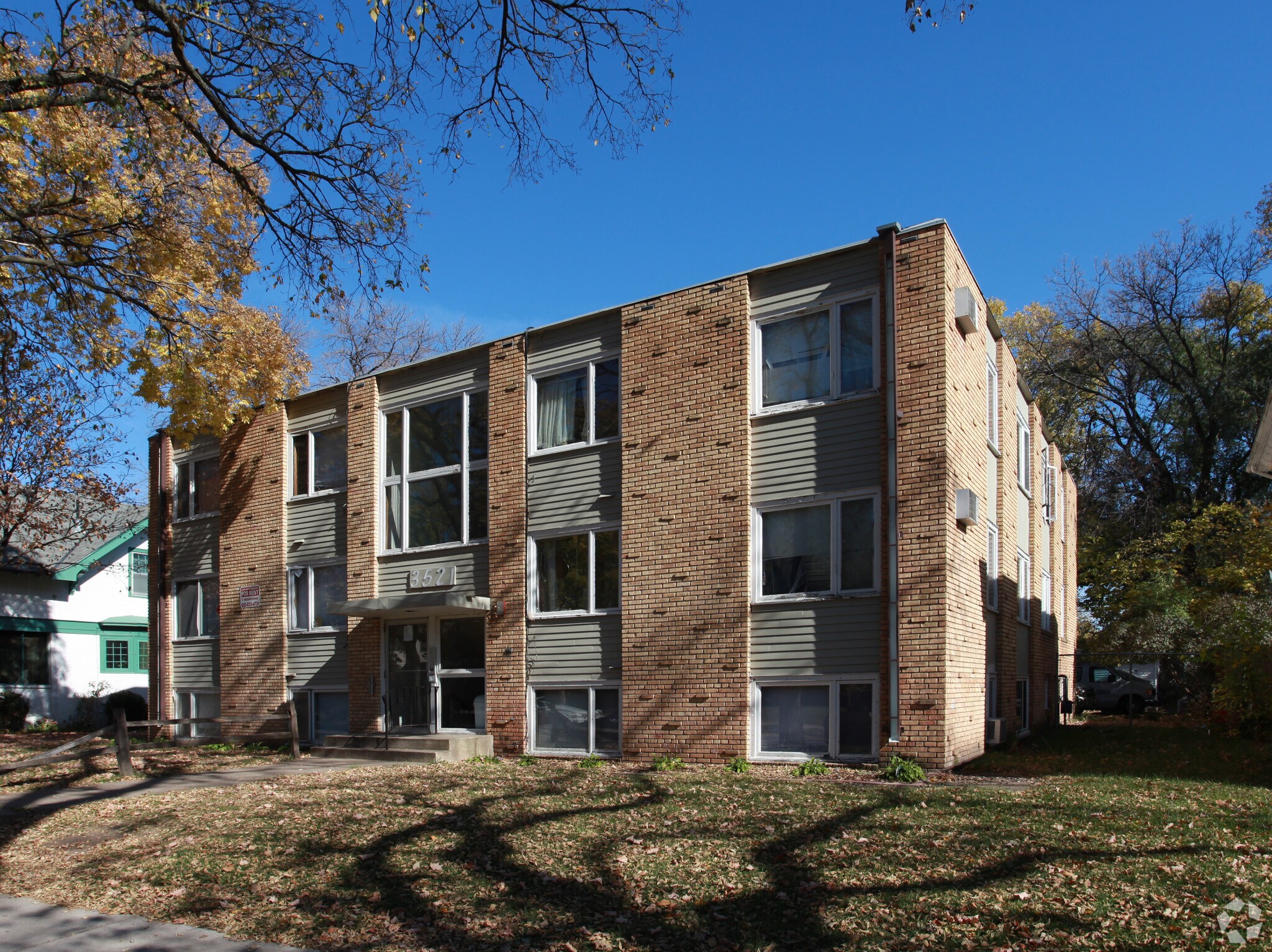 3521 12th Ave S, Minneapolis, MN à vendre Photo du bâtiment- Image 1 de 3
