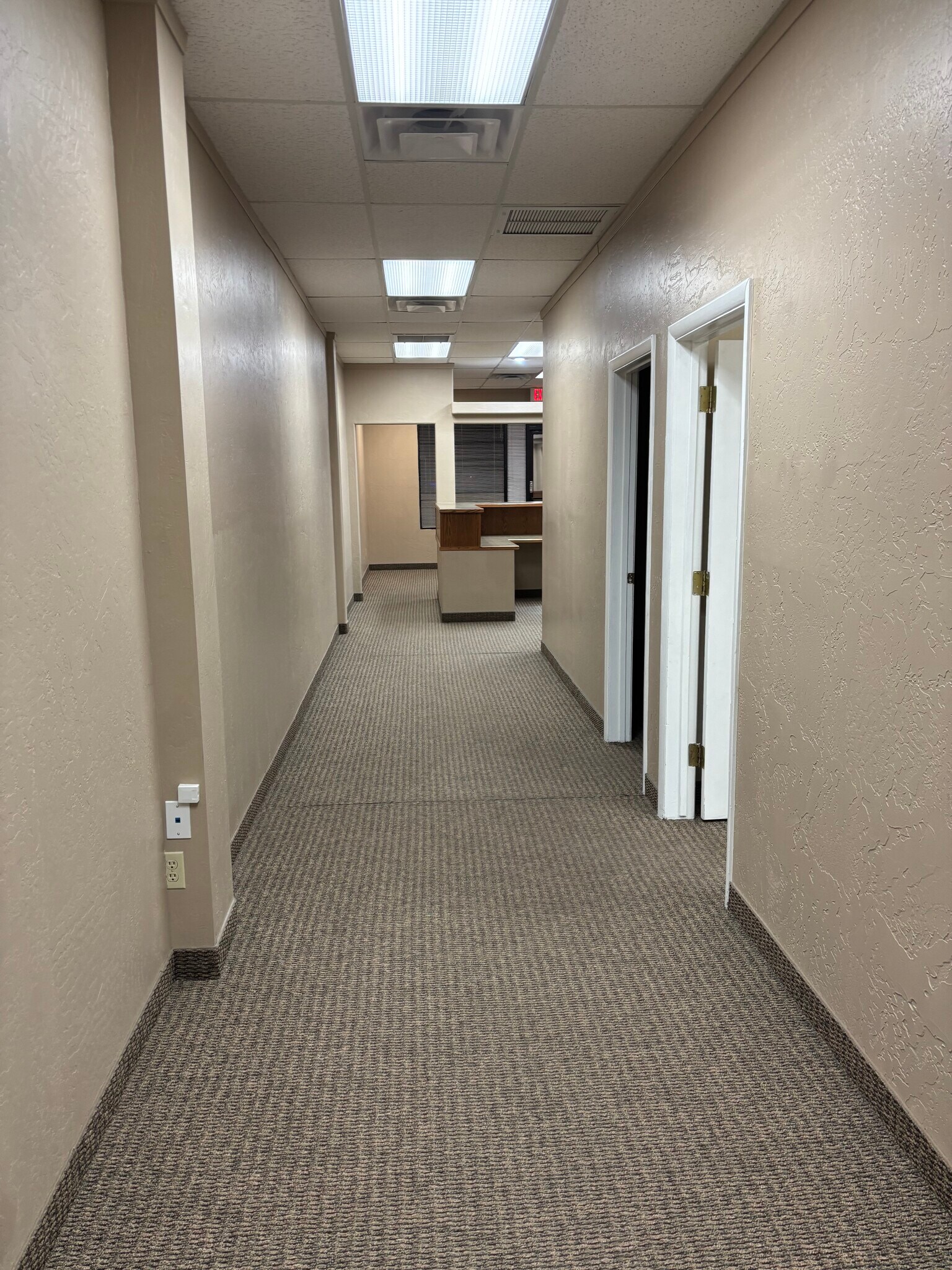 12211-12213 W Bell Rd, Surprise, AZ à louer Photo intérieure- Image 1 de 6