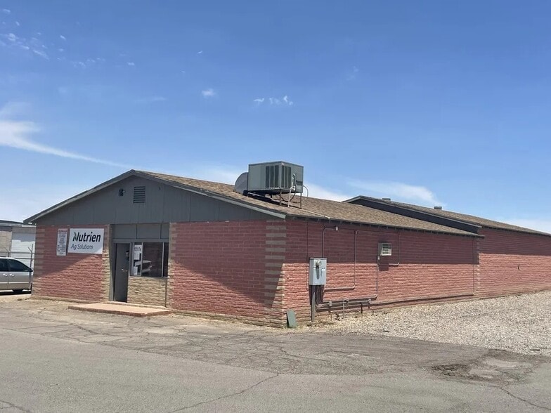 1210 W Tee St, Casa Grande, AZ for lease - Building Photo - Image 1 of 12