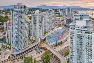 898 Carnarvon St, New Westminster, BC - AERIAL map view