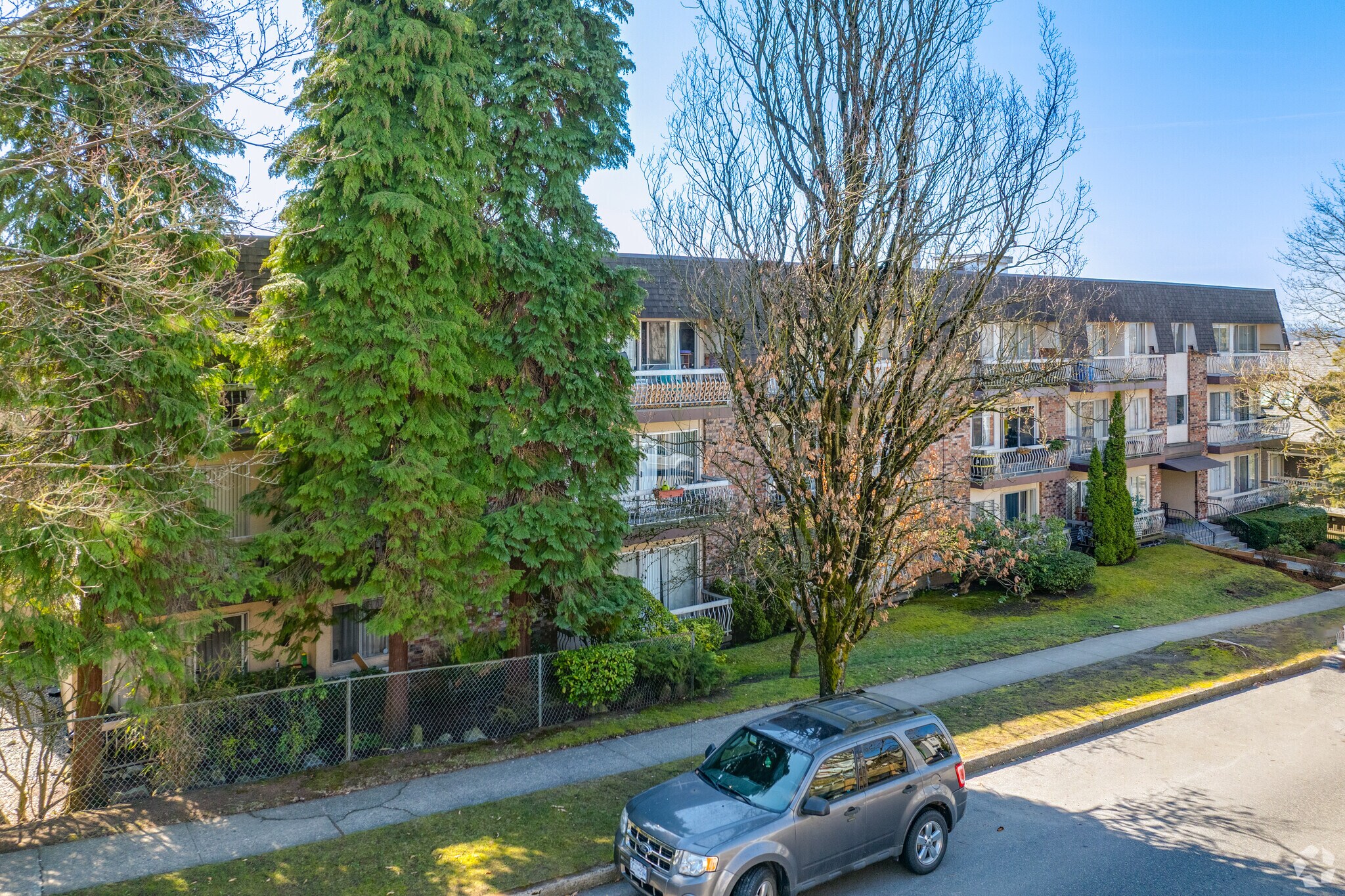 3848 Pender St, Burnaby, BC à vendre Photo principale- Image 1 de 4