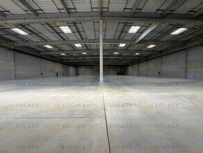 Industriel dans Le Thillay à louer Photo intérieure- Image 1 de 4