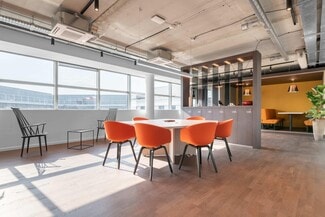 More details for 13 Rue Camille Desmoulins, Issy-les-Moulineaux - Coworking for Lease