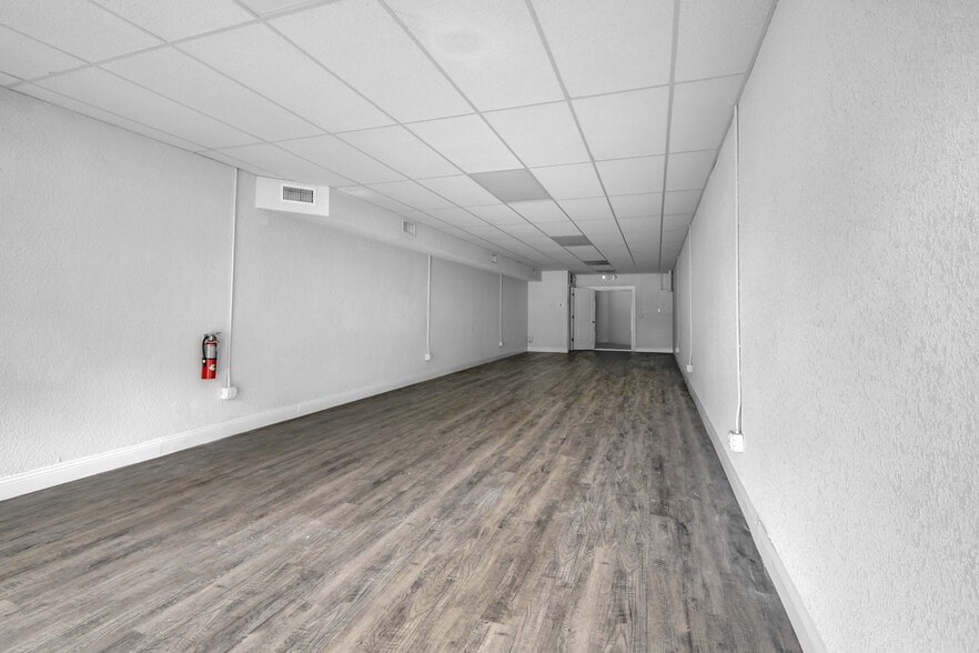 5798-5816 St Augustine Rd, Jacksonville, FL for lease - Building Photo - Image 3 of 19