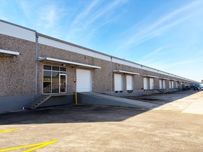 3701-3749 Yale St, Houston, TX for lease Building Photo- Image 1 of 4