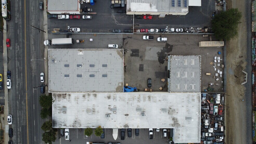 1409 Brooks St, Ontario, CA à vendre - Photo du bâtiment - Image 2 de 6