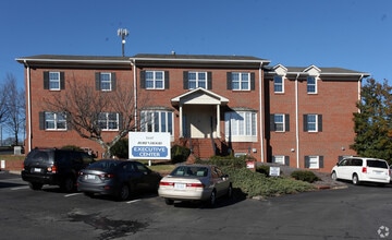 3447 Robinhood Rd, Winston-Salem, NC for lease Building Photo- Image 1 of 4