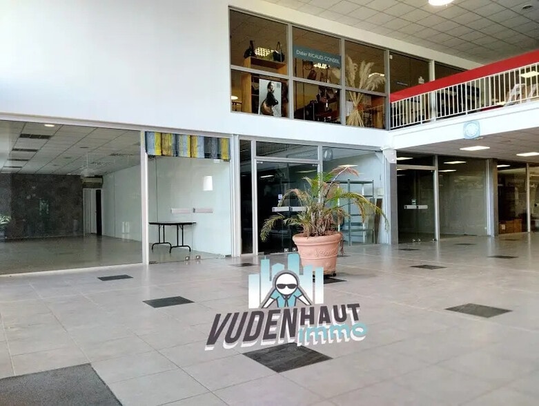 Commerce de détail dans Toulouse à louer - Hall d’entrée - Image 3 de 17