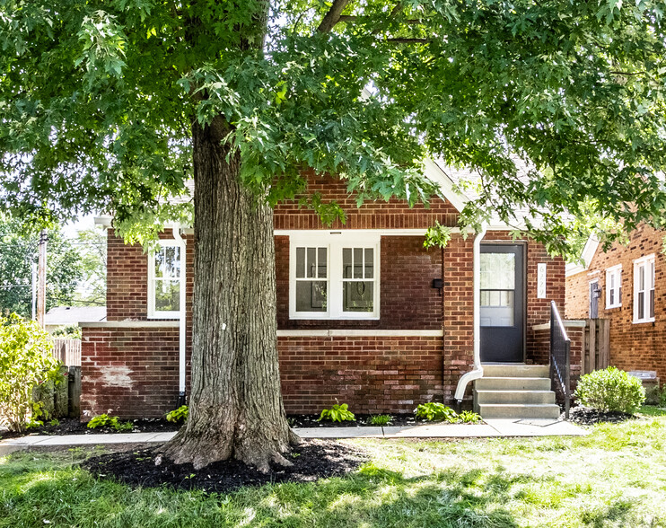 6229 Indianola Ave, Indianapolis, IN à vendre - Photo du bâtiment - Image 1 de 1