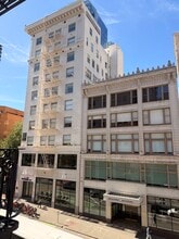 610 SW Broadway, Portland, OR for lease Interior Photo- Image 1 of 3